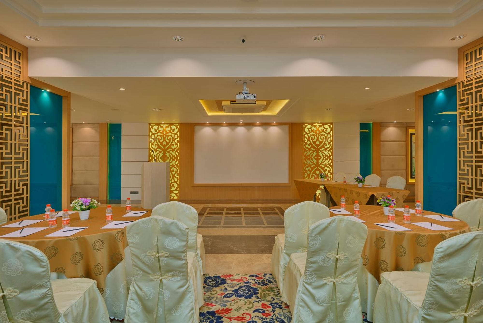 Skk Blu Hotel & Spa Udaipur Esterno foto