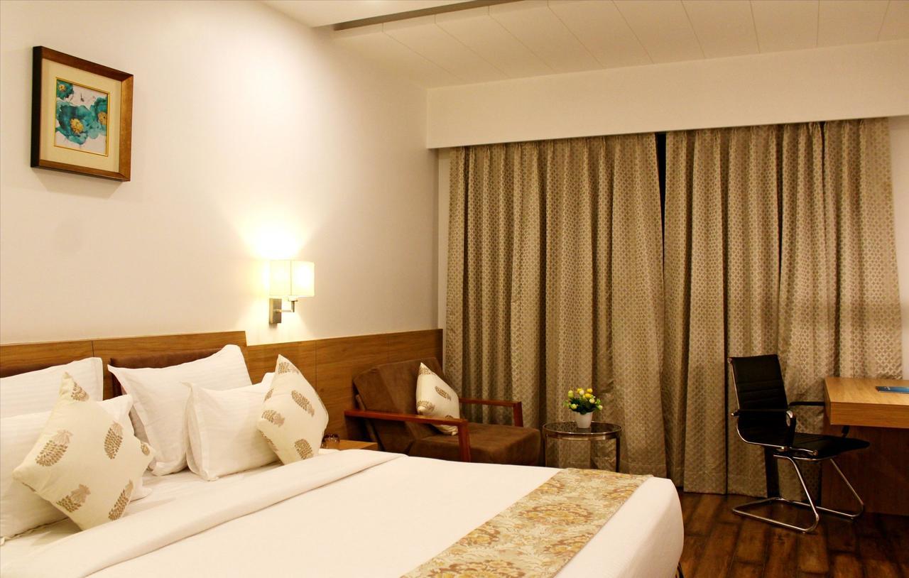 Skk Blu Hotel & Spa Udaipur Esterno foto