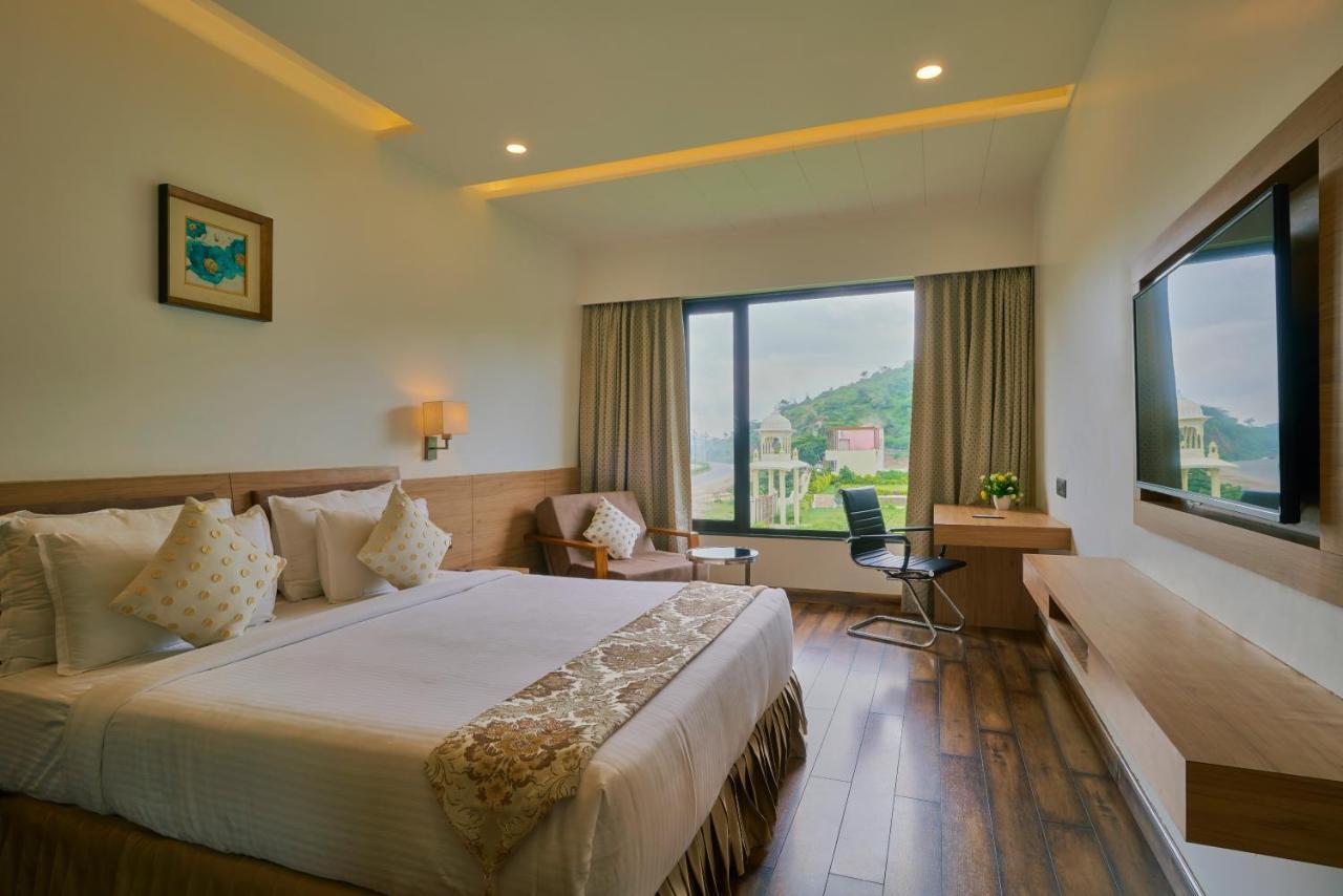 Skk Blu Hotel & Spa Udaipur Esterno foto